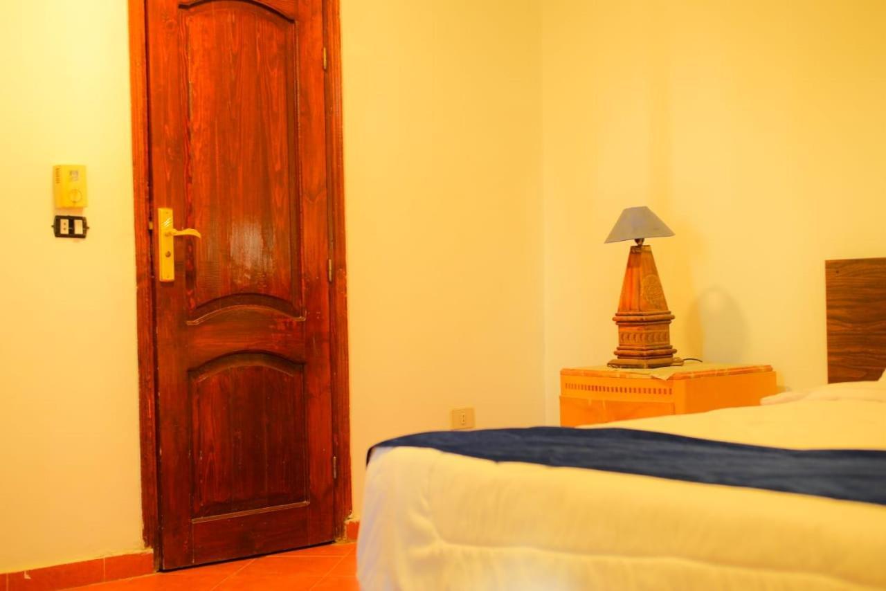 Sofia Guest House Luxor Esterno foto